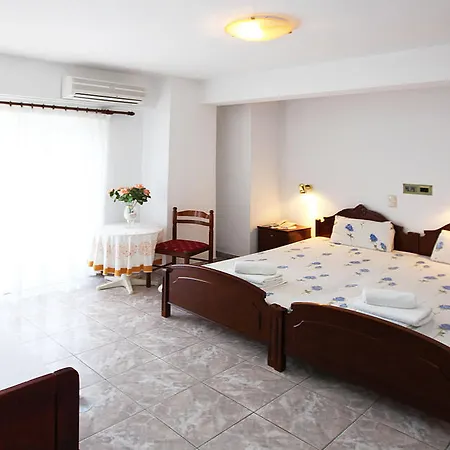 Hotel Fourkos